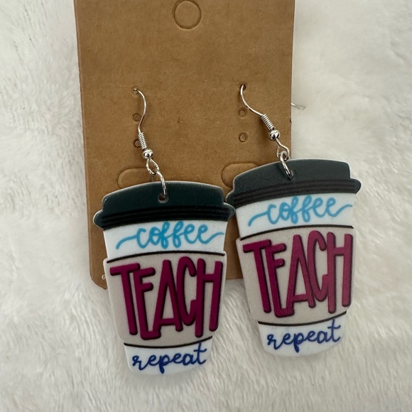 Festive earring bundle - Picture 7 of 10